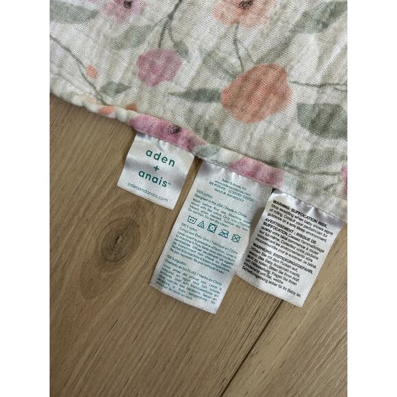 aden + anais Ma Fleur Muslin Swaddle Blanket Floral - Picture 5 of 6